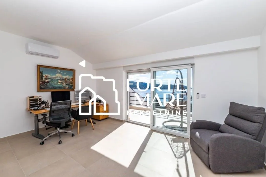 Prodaja, kuća, 294m², Herceg Novi, Crna Gora