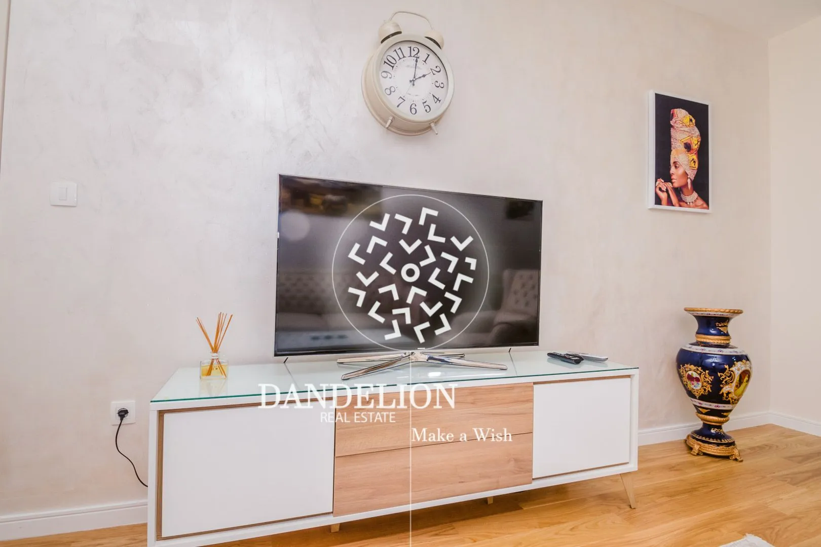 Izdavanje, jednosoban stan, 50m², Central Point, Podgorica