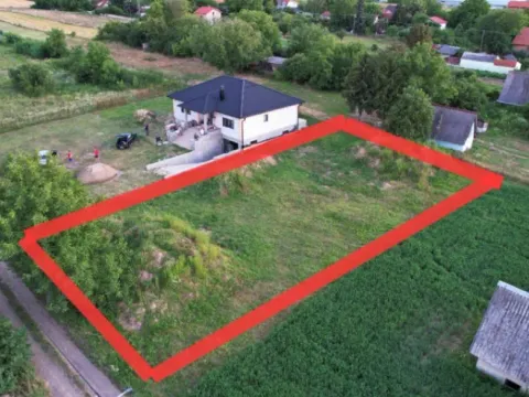 Prodaja, zemljište, 1000m2, Radiofar, Surčin, Beograd Prodaja, zemljište, 1000m2, Radiofar, Surčin, Beograd