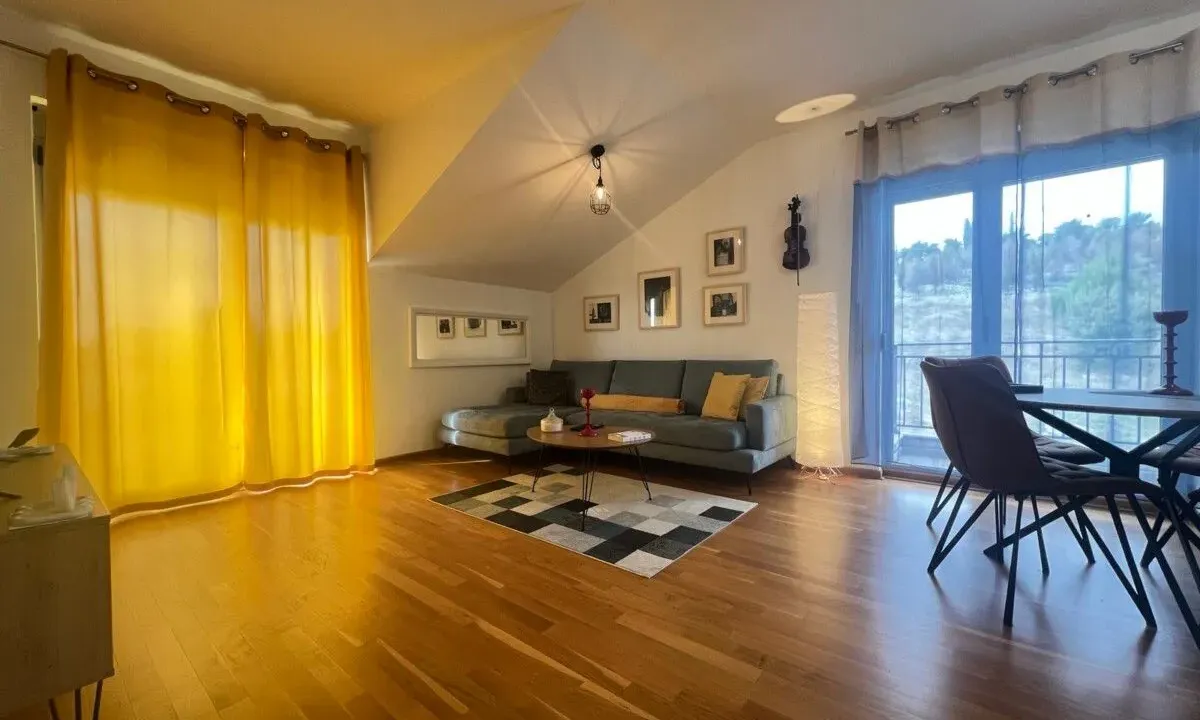 Prodaja, jednosoban stan, 55m², Pod Goricom, Podgorica