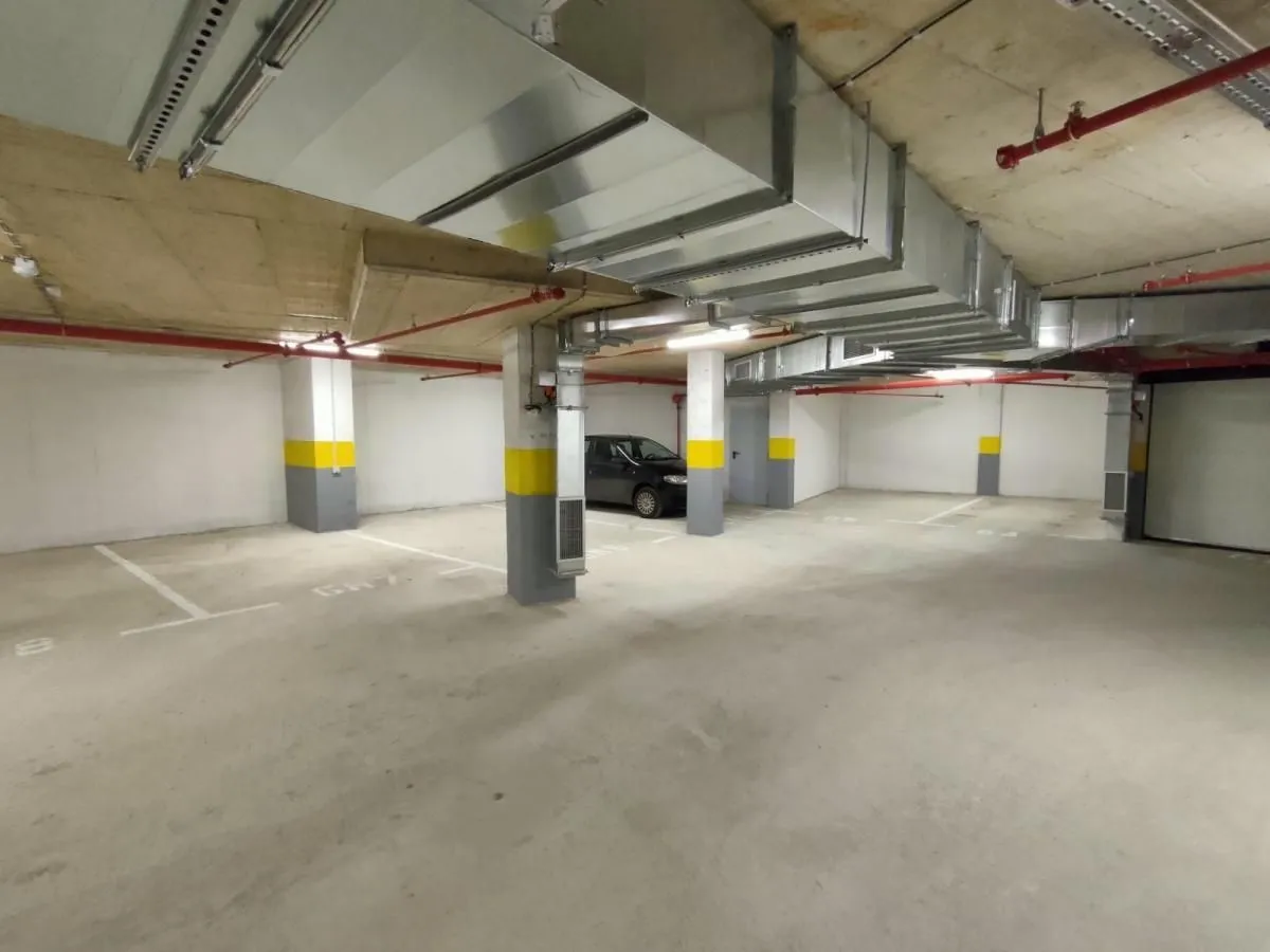 Rent, parking/garage, 16m², Grbavica, Novi Sad Sve Podlokacije