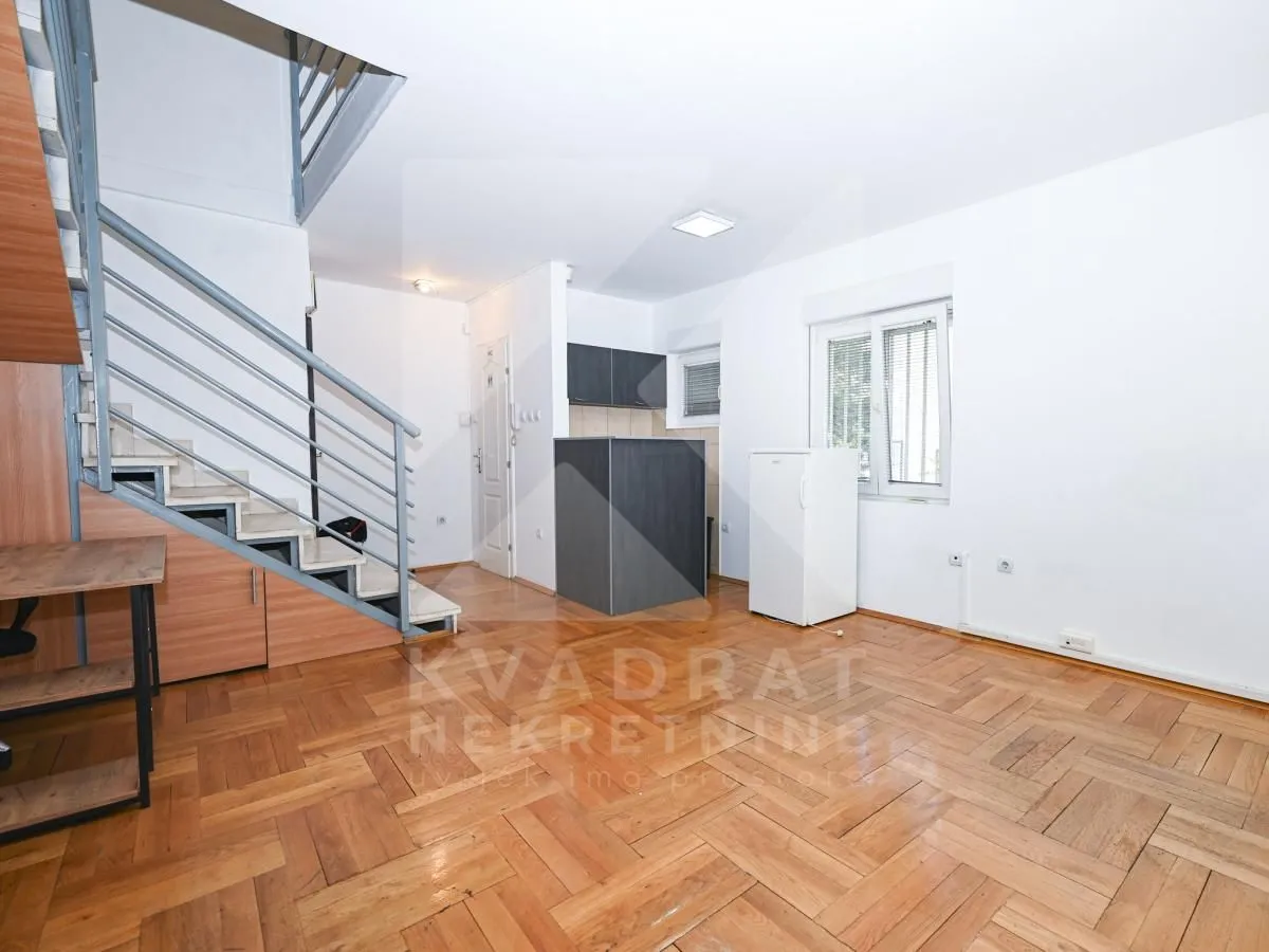 Rent, office space, 65m², Stari Aerodrom, Podgorica