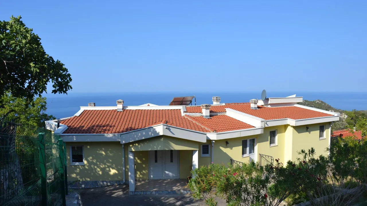 Prodaja, kuća, 380m², Dobre Vode, Bar