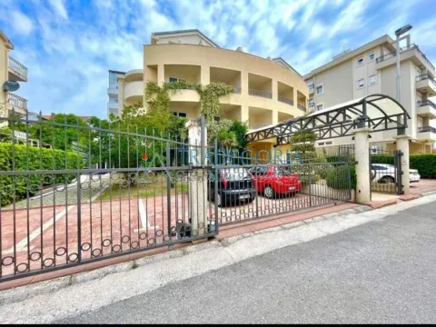 Prodaja, ugostiteljski objekat, 2300m², Budva, Crna Gora - image 2