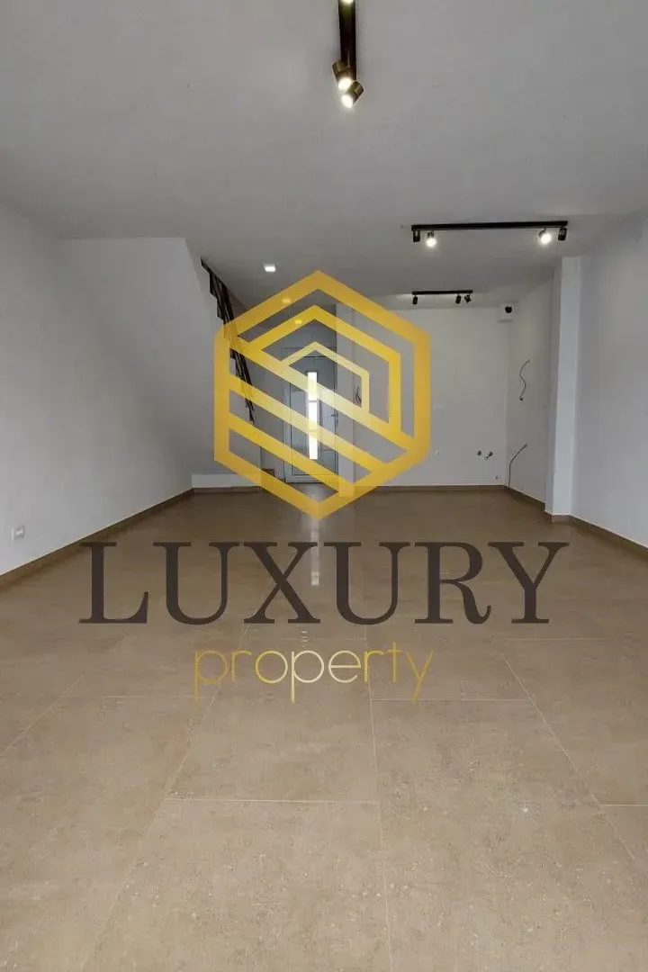 Prodaja, dvosoban stan, 90m², Luštica, Tivat