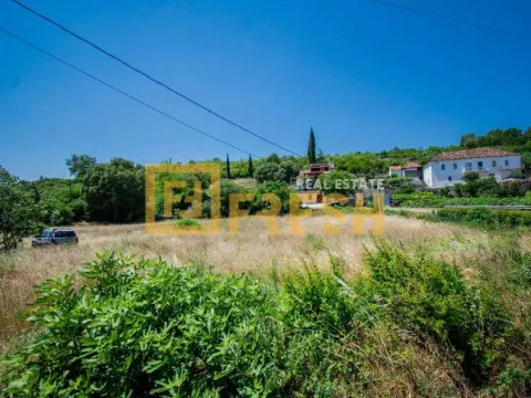 Zemljište in Farmaci