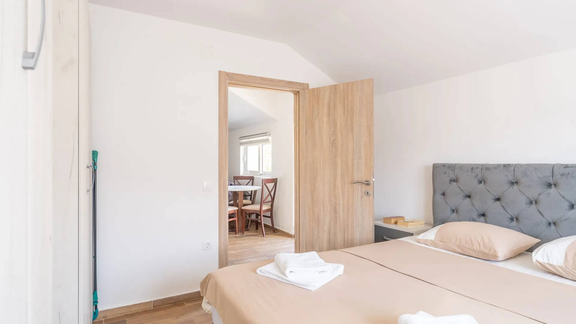 Rent, one bedroom apartment, 40m², Radanovići, Kotor