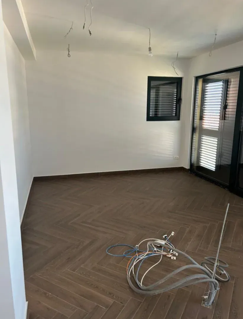 Prodaja, trosoban stan, 96m², Đuraševići, Tivat