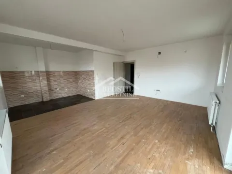 Sale, three bedroom apartment, 117m², Centar, Smederevo