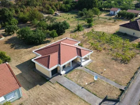 Prodaja, kuća, 200m², Podgorica, Crna Gora - image 3