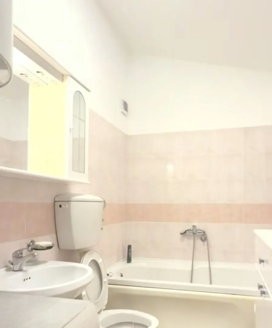 Prodaja, dvosoban stan, 63m², Ljubović, Podgorica