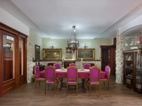 Prodaja, kuća, 497m², Prčanj, Kotor - image 25