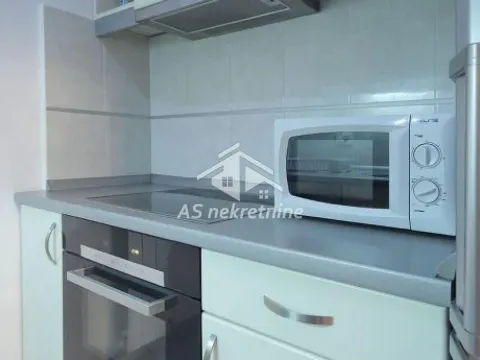Izdavanje, trosoban stan, 89m², Stari Grad, Beograd - image 10