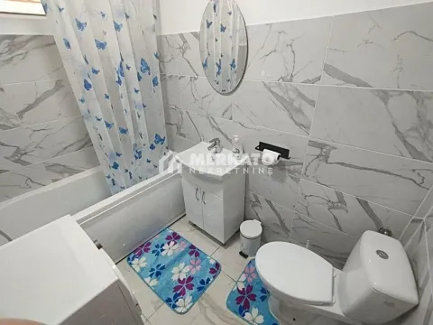 Izdavanje, trosoban stan, 55m², Centar, Zrenjanin - image 14