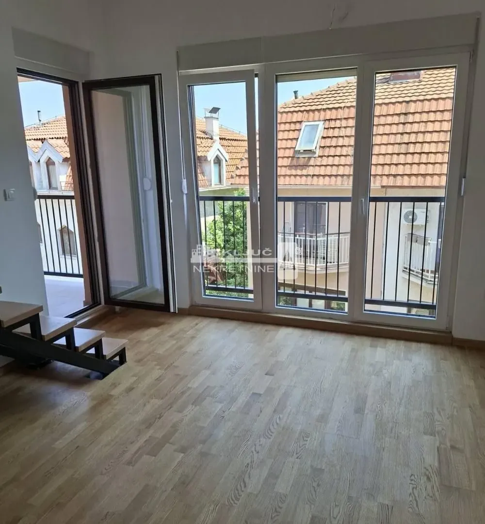 Sale, three bedroom apartment, 76m², Autokomanda, Voždovac Sve Podlokacije