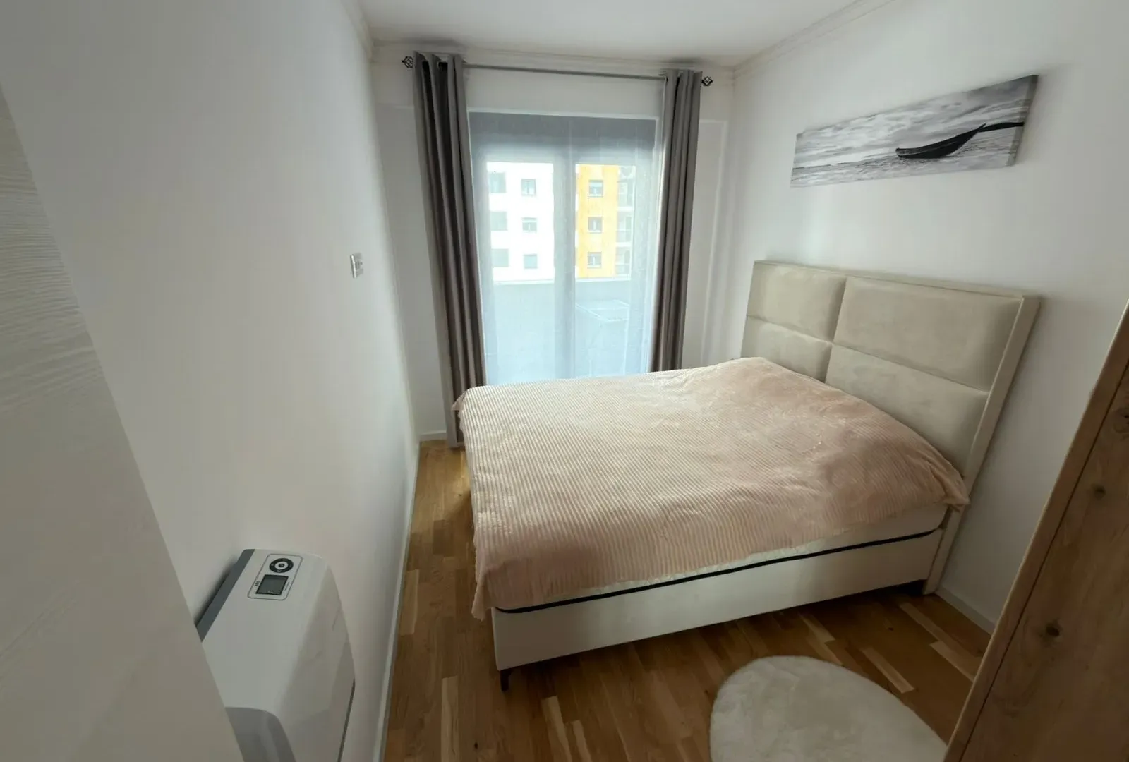 Izdavanje, jednosoban stan, 42m², Stari Aerodrom, Podgorica