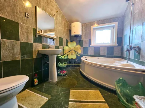 Izdavanje, dvosoban stan, 65m², Ibričevina, Podgorica - image 8