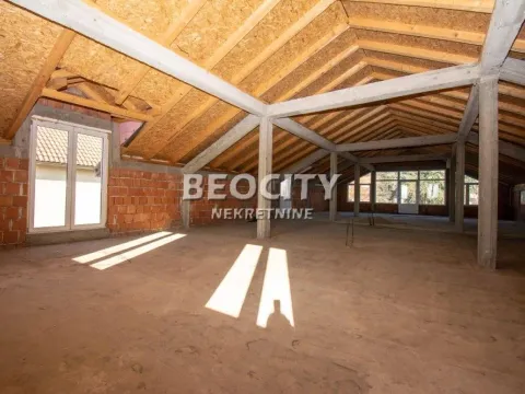 Prodaja, trosoban stan, 200m², Sremčica, Beograd - image 9