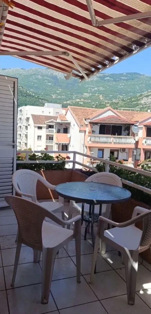 Rent, two bedroom apartment, 52m², Velji Vinogradi, Budva