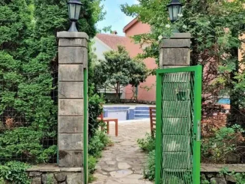 Prodaja, jednosoban stan, 65m², Podmaine, Budva - image 22