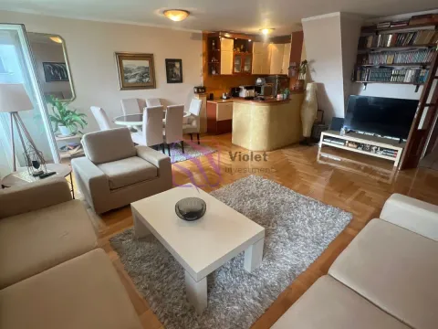 Sale, three bedroom apartment, 100m², Blok 5, Podgorica - image 19