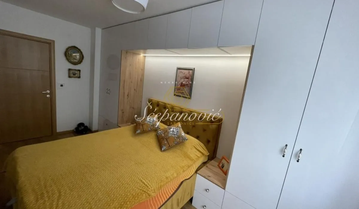 Prodaja, trosoban stan, 72m², Sajam, Novi Sad Sve Podlokacije