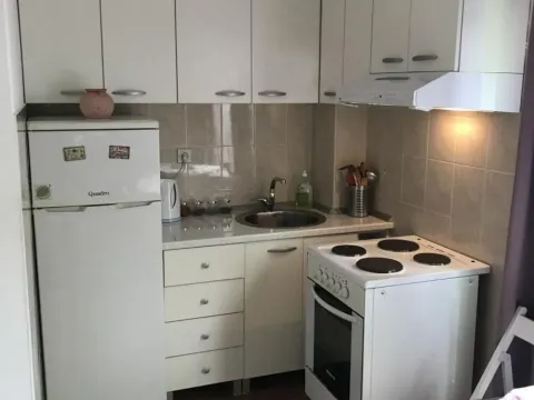 Prodaja, dvosoban stan, 38m², Zvezdarska Šuma, Zvezdara Sve Podlokacije - image 4