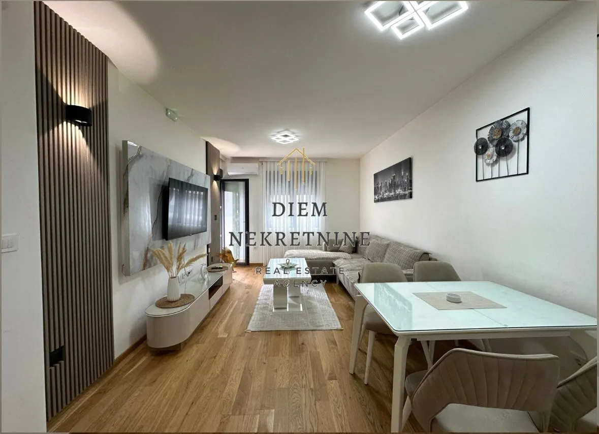 Izdavanje, jednosoban stan, 46m², City Kvart, Podgorica