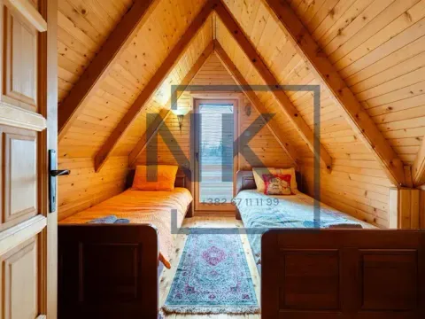 Prodaja, kuća, 180m², Centar, Kolašin - image 17