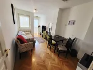Izdavanje, dvosoban stan, 42m², Centar, Novi Sad - image 1