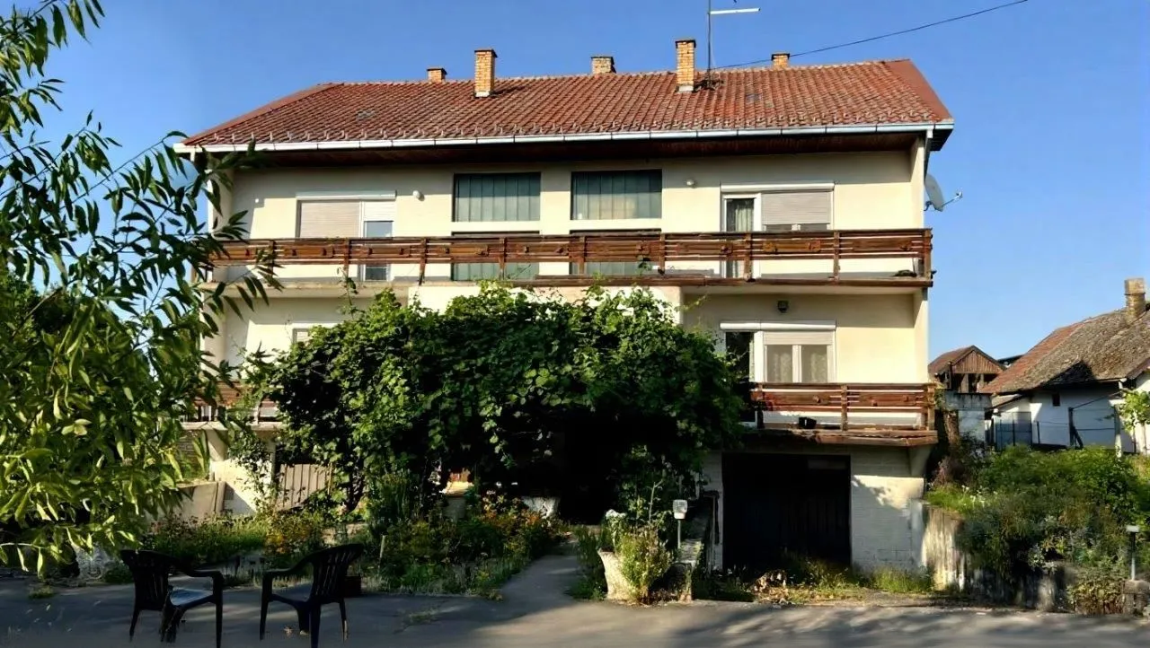 Prodaja, kuća, 600m², Centar, Sombor