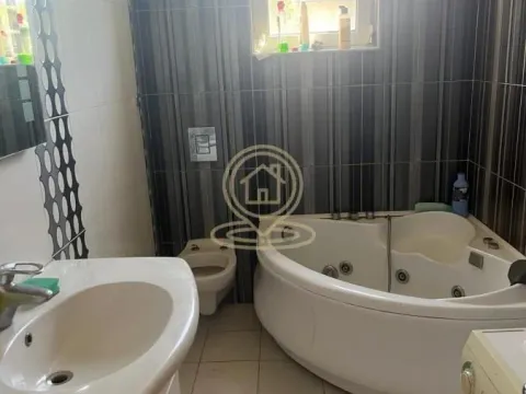 Prodaja, kuća, 310m², Čukarica, Beograd - image 9