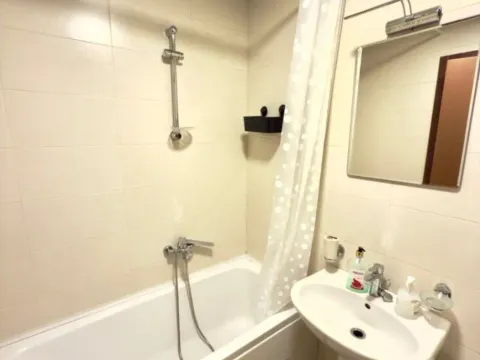 Izdavanje, jednosoban stan, 50m², City Kvart, Podgorica - image 10