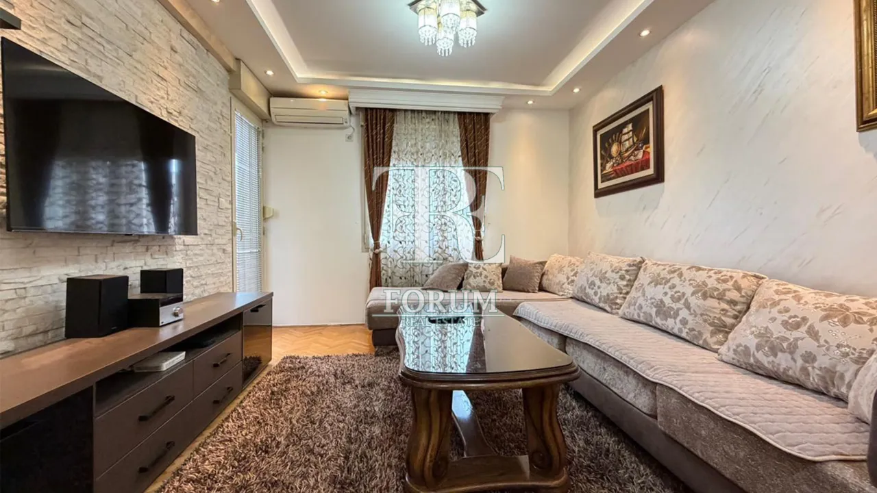 Izdavanje, dvosoban stan, 74m², Ljubović, Podgorica