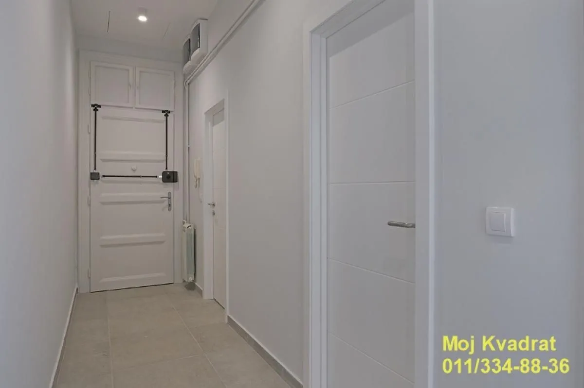 Izdavanje, dvosoban stan, 53m², Obilićev Venac, Beograd