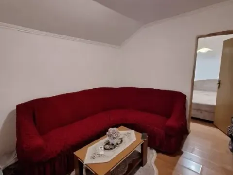 Rent, one bedroom apartment, 45m², Bijela, Herceg Novi - image 2