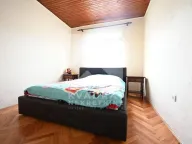 Prodaja, kuća, 225m², Tološi, Podgorica - image 6