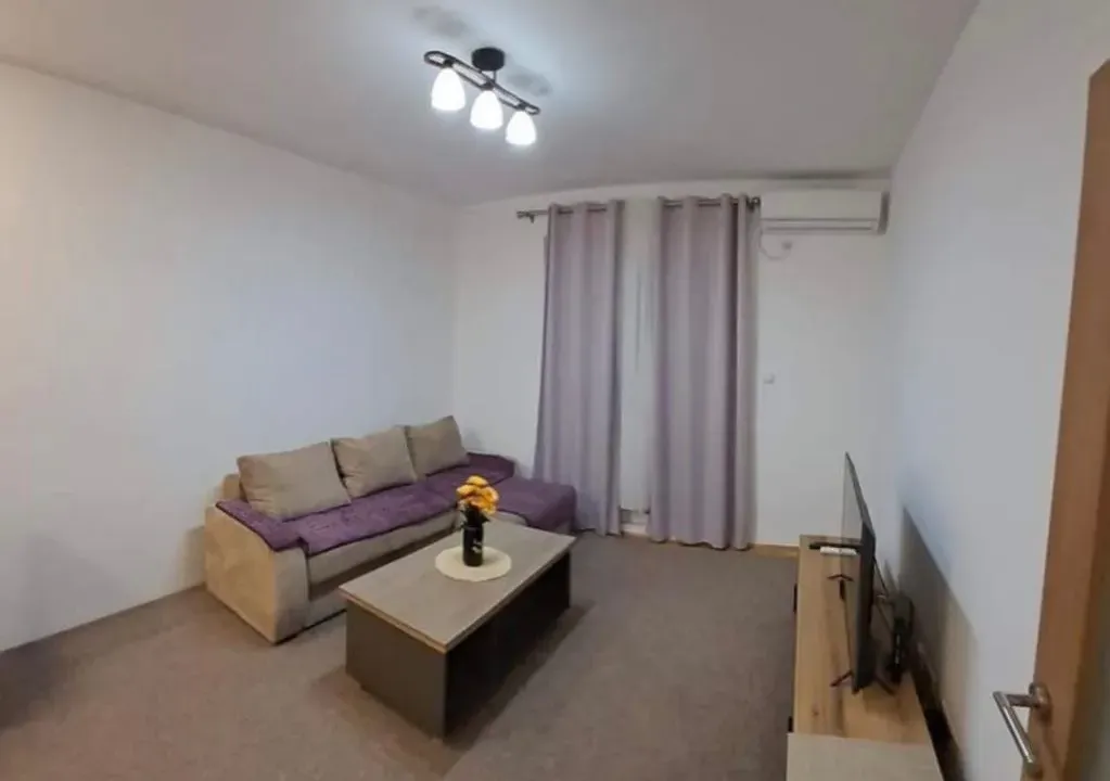 Izdavanje, jednosoban stan, 40m², Stari Aerodrom, Podgorica