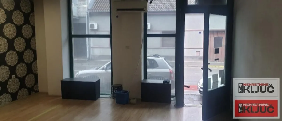 Rent, office space, 60m², Centar, Novi Sad