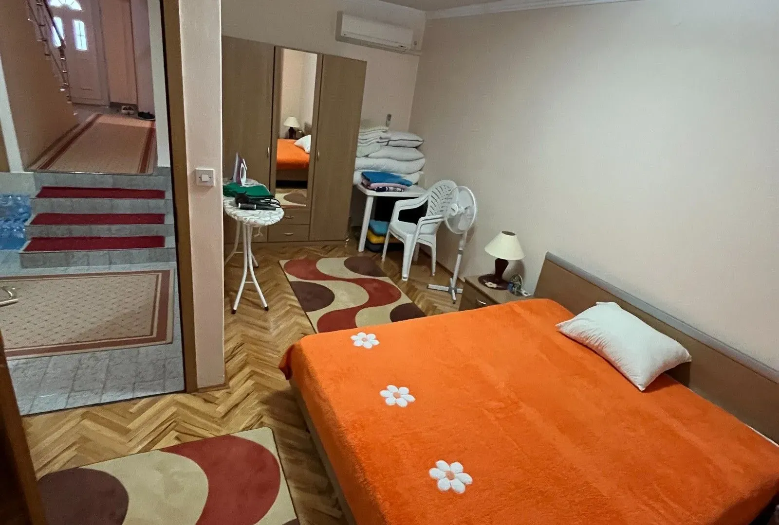 Sale, house, 761m², Tološi, Podgorica