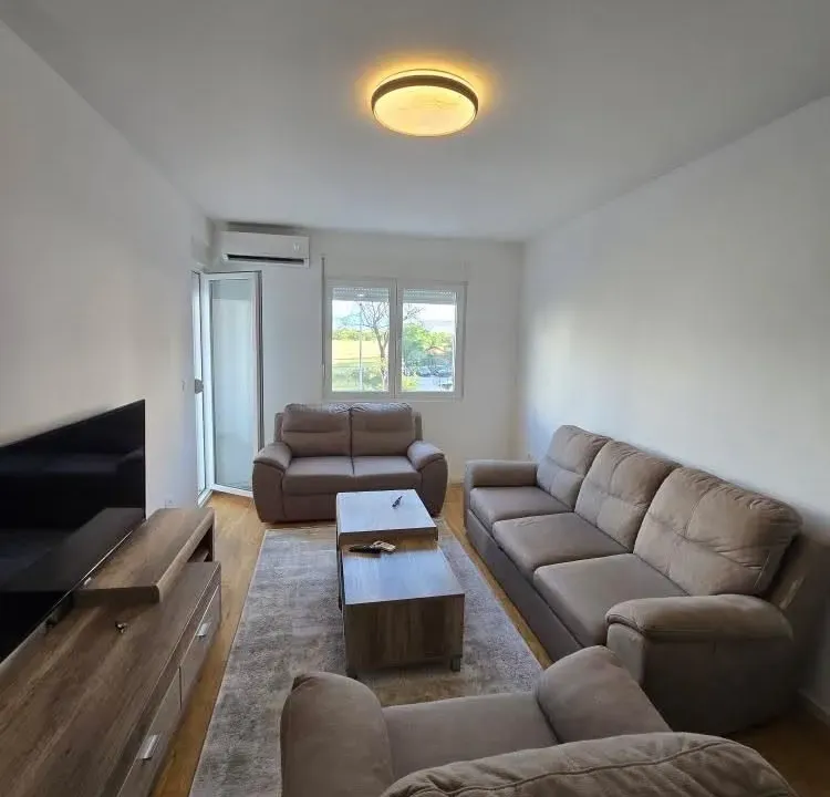 Rent, one bedroom apartment, 47m², Stari Aerodrom, Podgorica