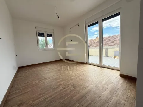 Prodaja, kuća, 174m², Veternik, Novi Sad Sve Podlokacije - image 23