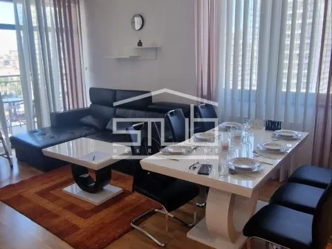 Izdavanje, četvorosoban stan, 88m², Savski Venac, Beograd - image 5