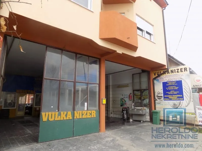 Sale, office space, 360m², Paraćin, Srbija