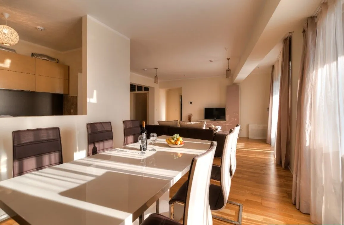 Sale, four bedroom apartment, 125m², Bečići, Budva