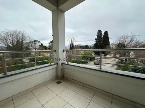 Izdavanje, dvosoban stan, 69m², Ljubović, Podgorica - image 6