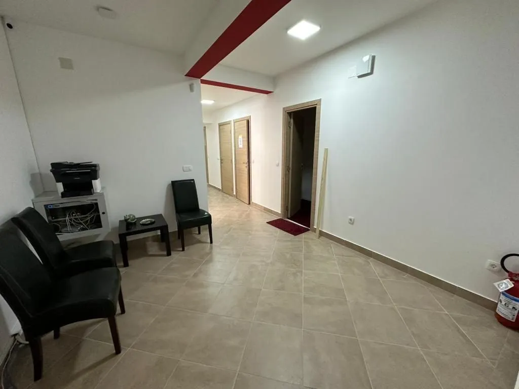 Sale, office space, 127m², Bečići, Budva