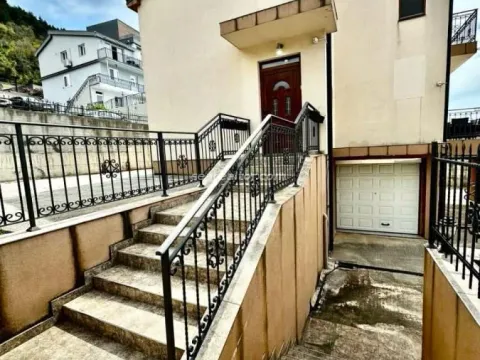 Prodaja, kuća, 173m², Kotor, Crna Gora - image 2