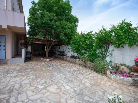 Sale, house, 300m², Krimovica, Kotor - image 5