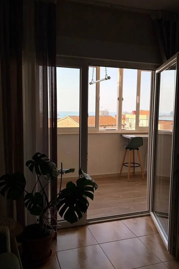 Prodaja, jednosoban stan, 49m², Lazi, Budva